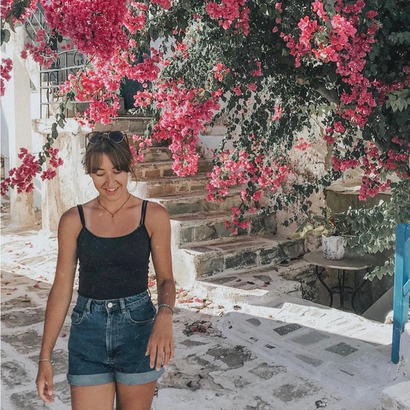 Meet your Posher, Antigone - Picture 1 of 1